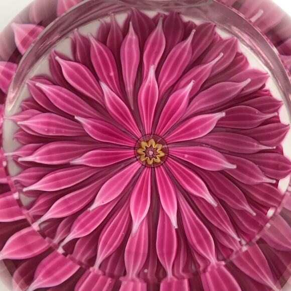 Perthshire 1972A Pink Dahlia Flower Faceted Layered Lampwork Petals Paperweight - Picture 7 of 16